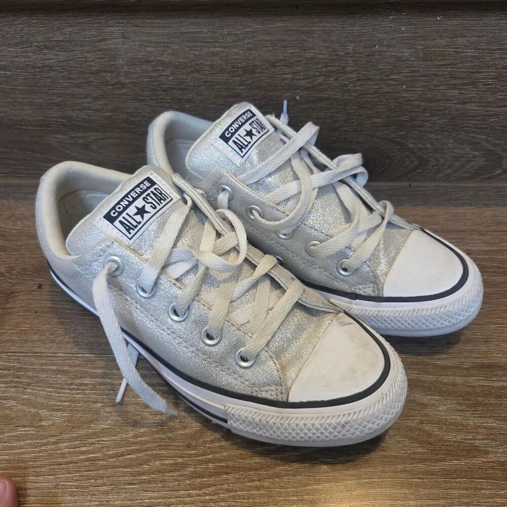 Converse Women's Silver and Grey Trainers